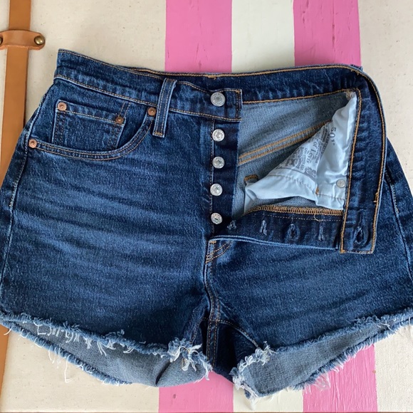 Levi 501 shorts size 27 - Picture 5 of 6